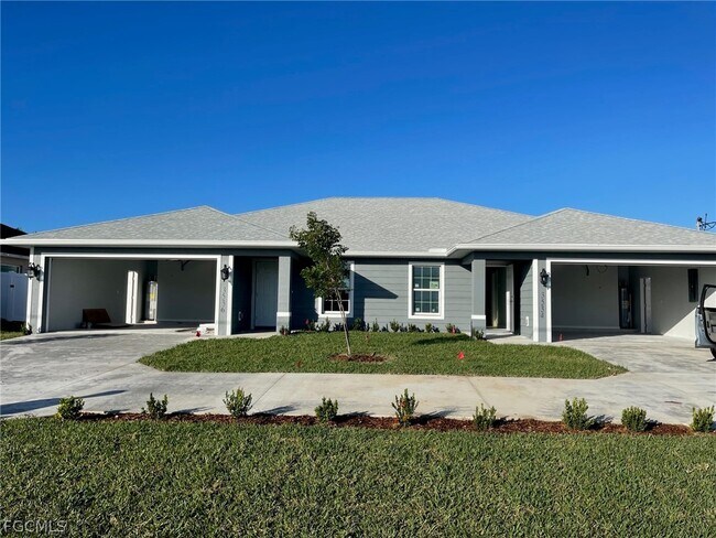 Building Photo - 3536 SW 17th Ave