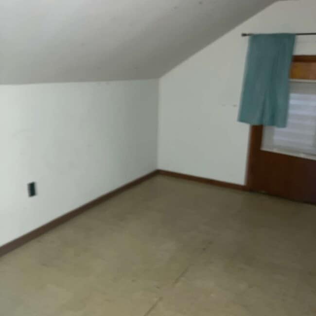 Building Photo - 2801 Faircourt St