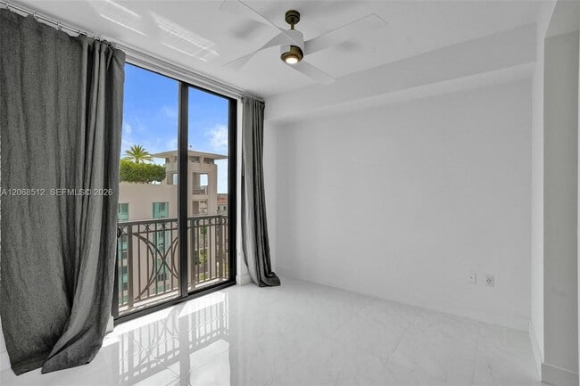 Building Photo - 301 Altara Ave