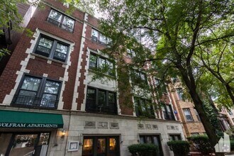 Building Photo - 0 bedroom in Chicago IL 60657