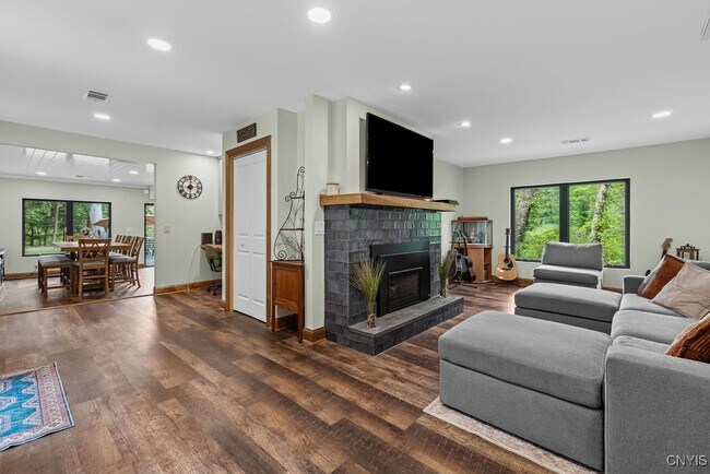 Building Photo - 7643 Mill Rd