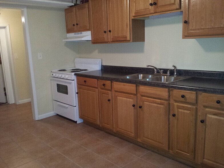 Kitchen - 1103 14th St E