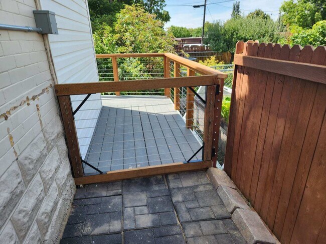 Building Photo - 181 N 200 E