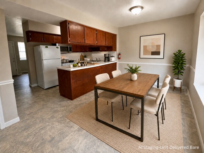 Building Photo - Affordable 2 Bedroom 1 Bathroom located in Indian Trail of Akron!