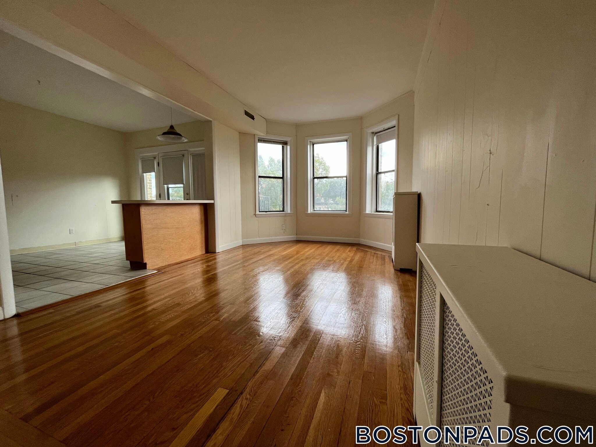 Building Photo - 1133 Commonwealth Ave