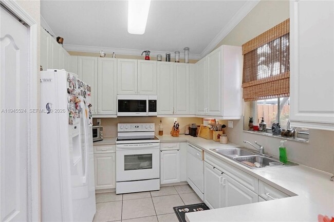 Building Photo - 15382 SW 16th Terrace