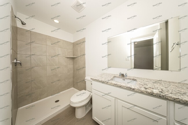 Building Photo - 2000 Wolford Wy