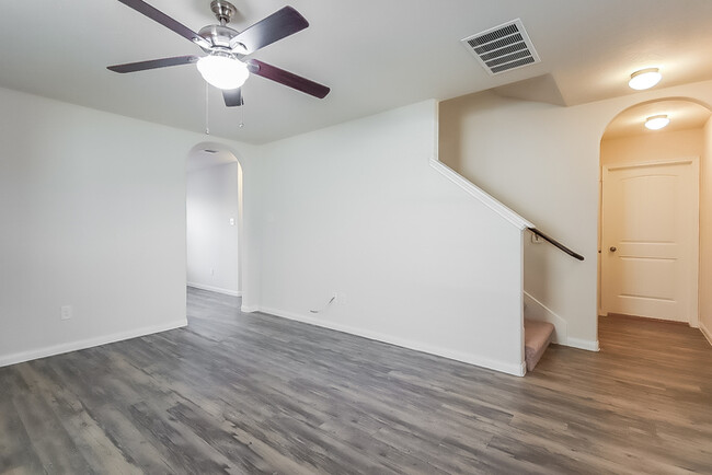 Building Photo - 24502 Volta Gardens Ct