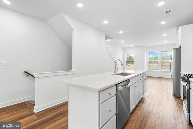 Building Photo - 314 Hazel Alder Ln