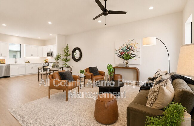 Building Photo - 7930 Kennedy Hill Dr