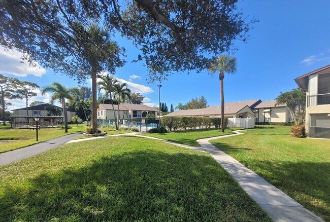 Building Photo - 3626 La Mar Ct