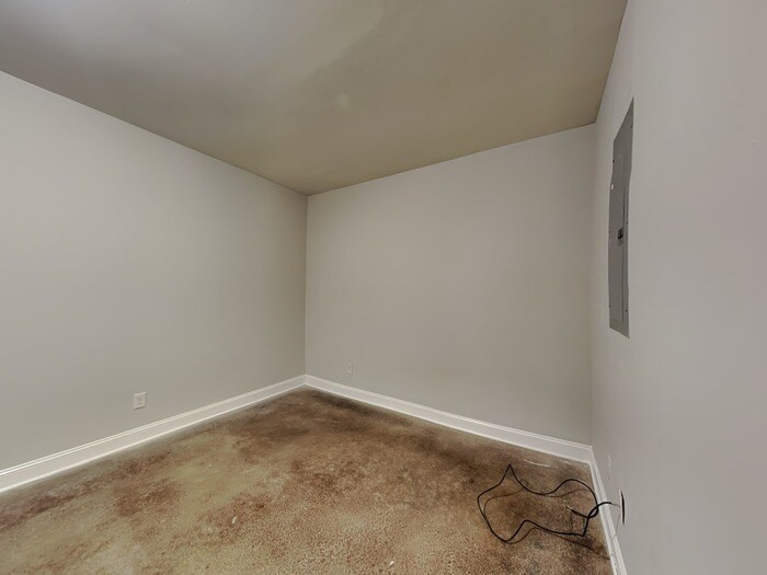 Building Photo - 333 Castle Top Ln SE