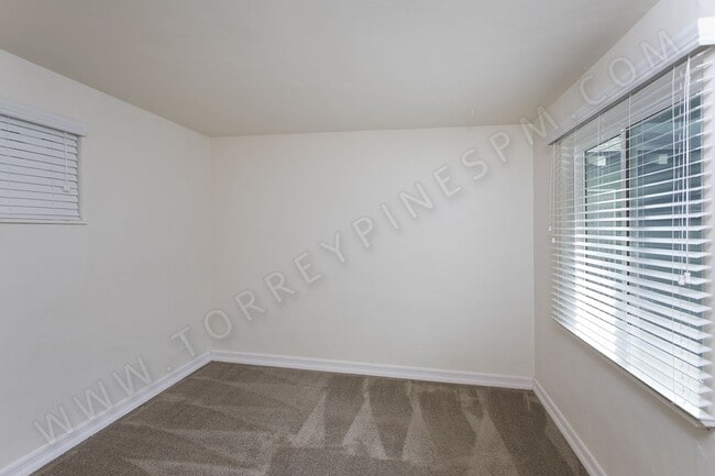 Building Photo - *OPEN HOUSE: 11/8 3-4PM* Point Loma 2BR wi...