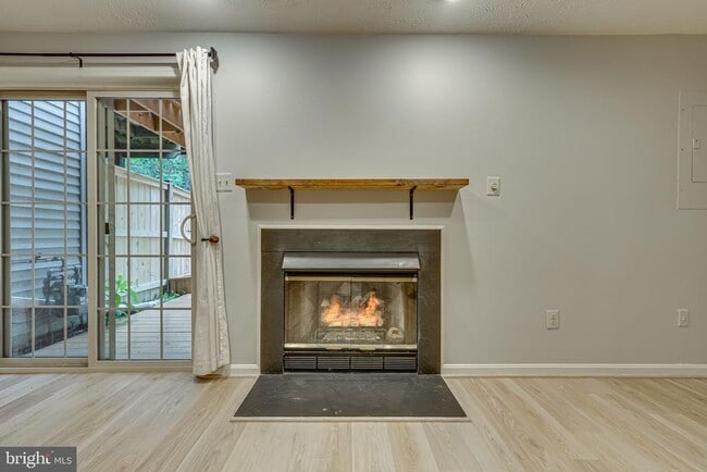 Building Photo - 8061 Sky Blue Dr