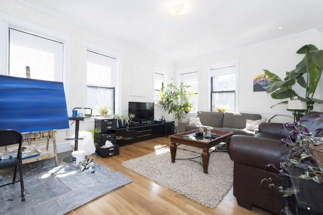 Building Photo - 76 Quint Ave