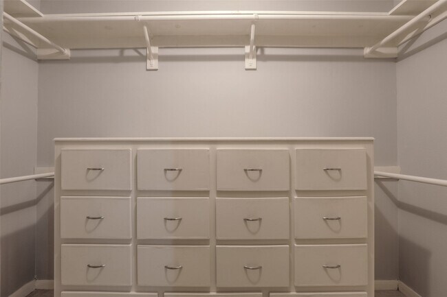 Building Photo - 4282 Medina River Loop