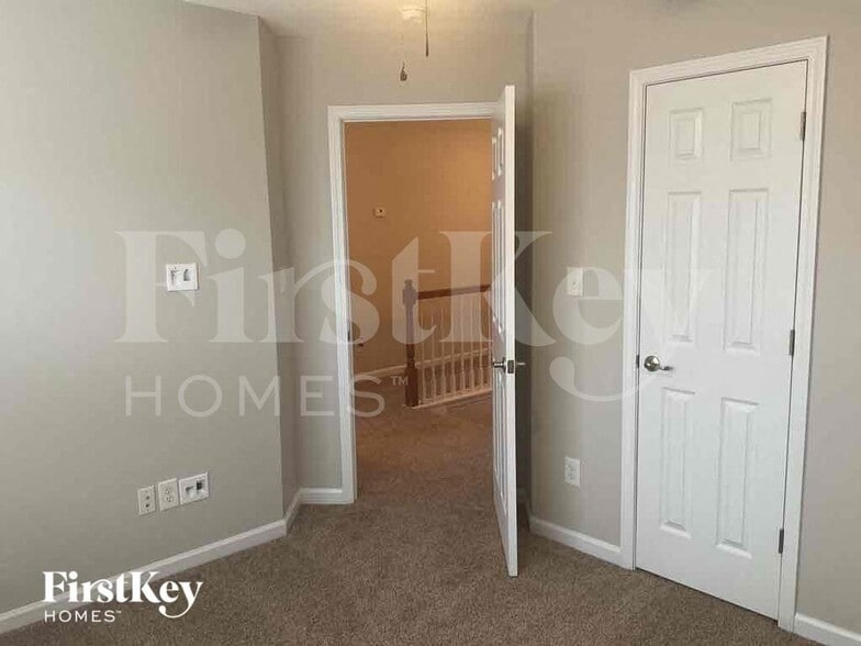 Building Photo - 11440 Callahan Mill Dr