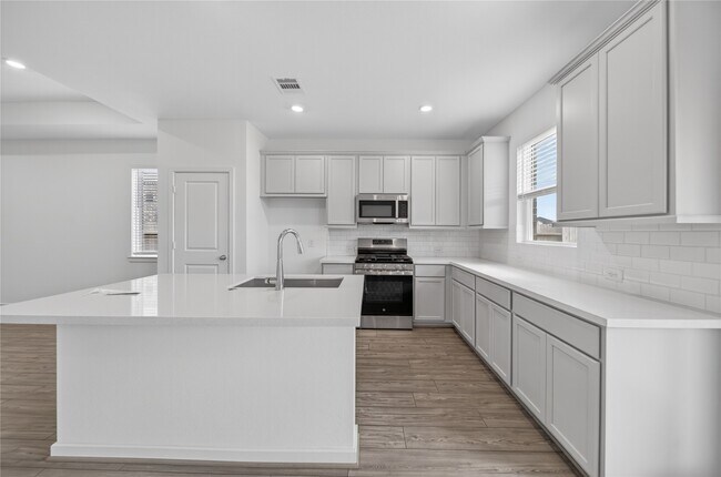 Building Photo - 9723 Pettus Crk Dr