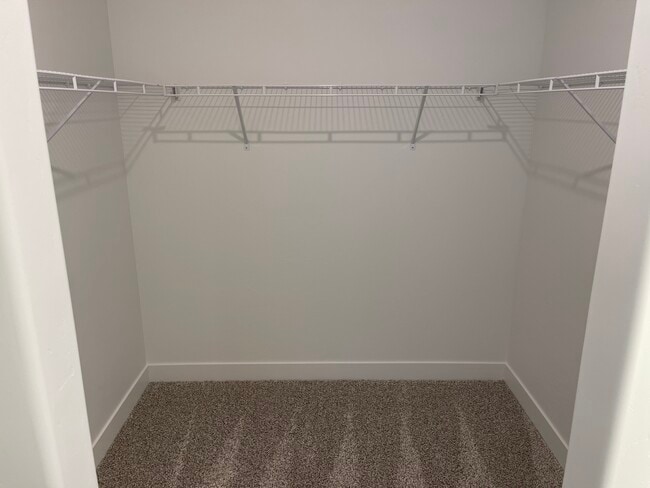 Building Photo - 1385 N 3830 W