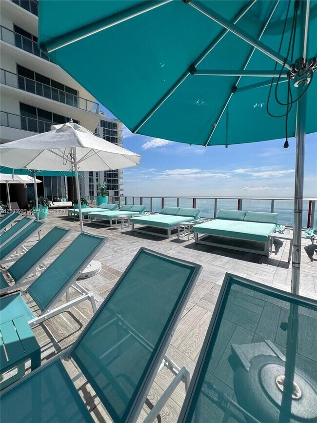Building Photo - 4111 S Ocean Dr