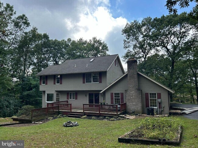 Building Photo - 1039 Elwood St
