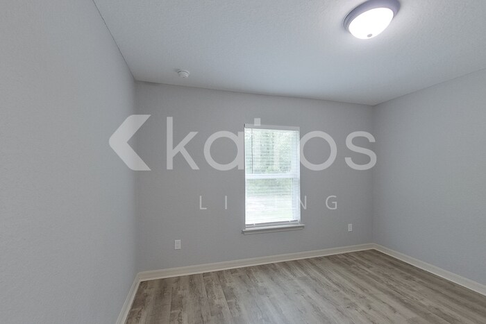 Building Photo - 8790 SW 135th Pl