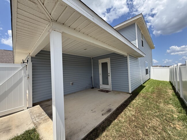 Building Photo - 97 Staggerbush St