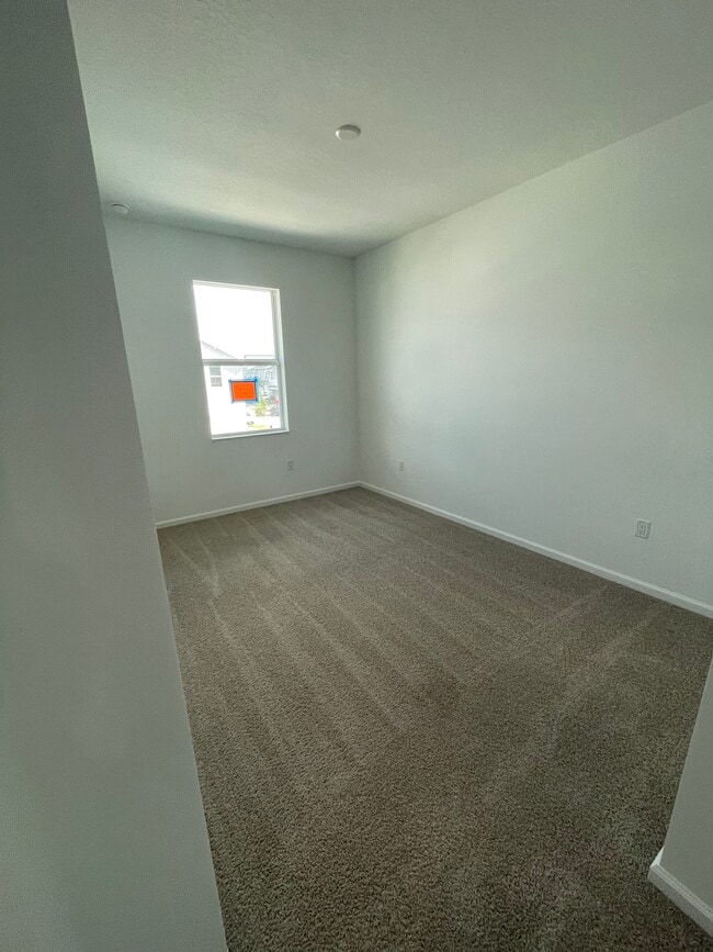 Building Photo - 16374 POWERSCOURT Dr