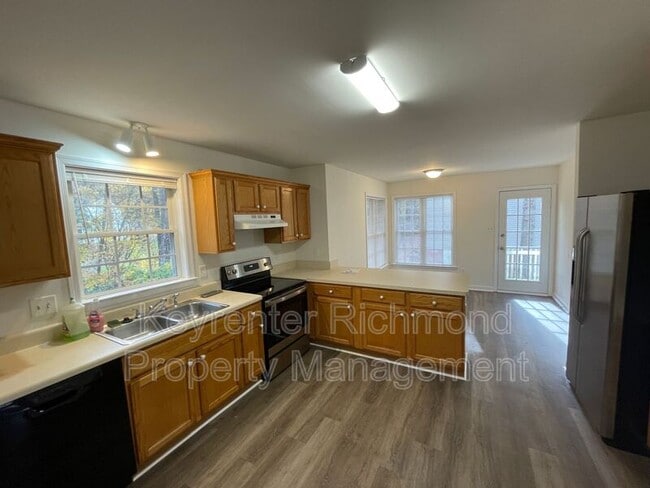 Building Photo - 7919 Nashua Dr