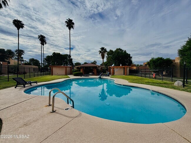 Building Photo - 1949 N Camino Serna