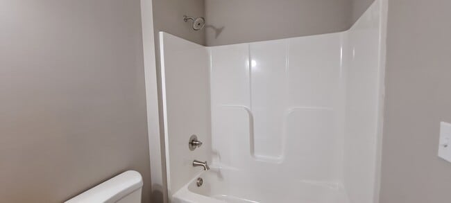 Building Photo - 9115 Cedarpark Ln NW