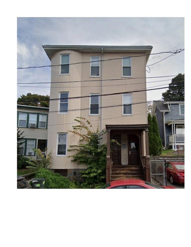 Building Photo - 26 Dana Ave