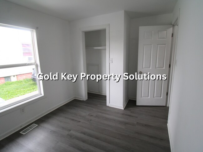 Building Photo - Fully Updated 3 BR 1 BA House with a Great Front Porch (SECTION 8 APPROVED)