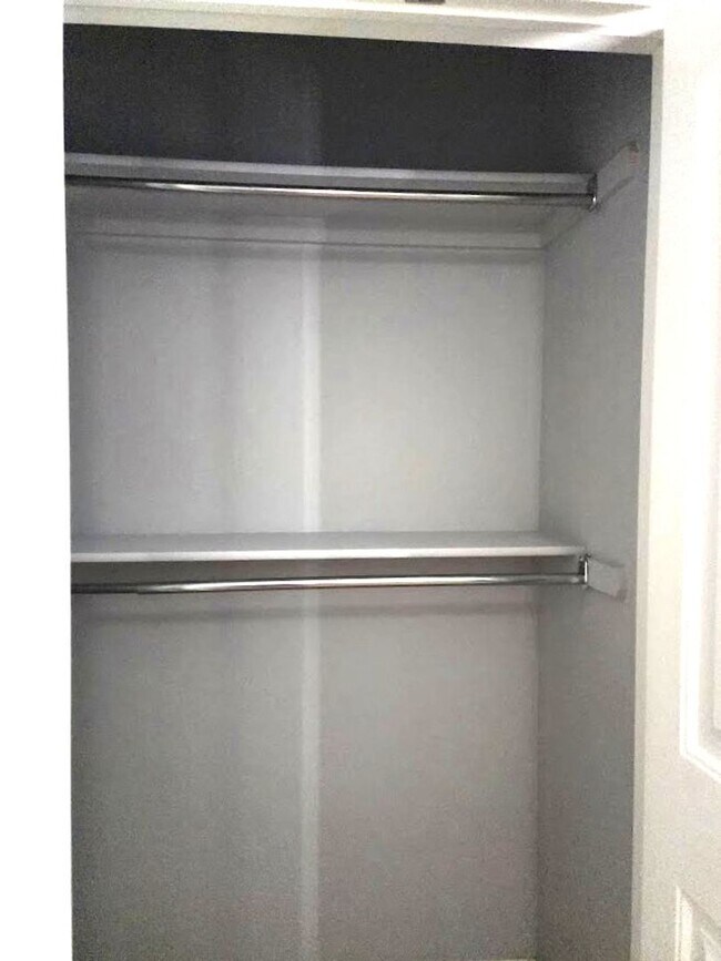 Building Photo - Campbell St Duplex