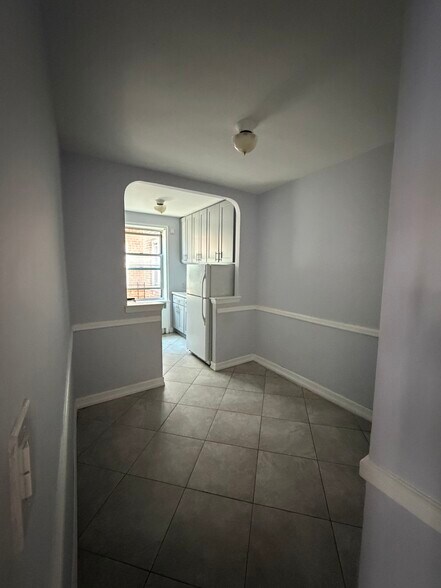 Building Photo - 6570 Booth St