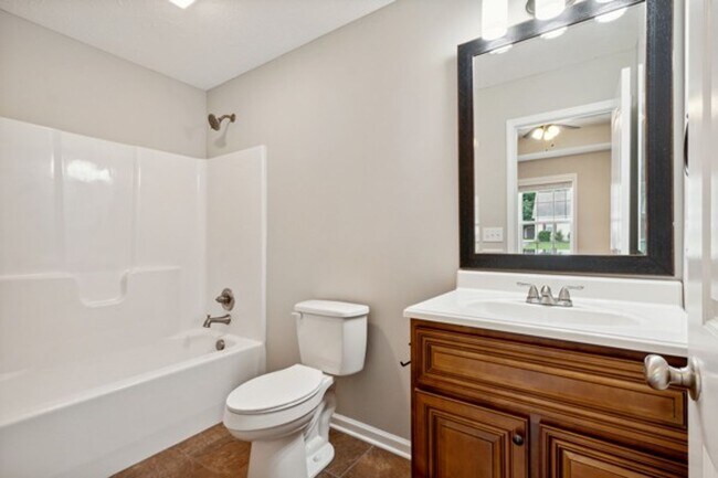Building Photo - COMING SOON.....Adorable 3 Bedroom Home in Tullahoma!