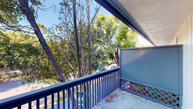 Building Photo - 1004 Ignacio Blvd