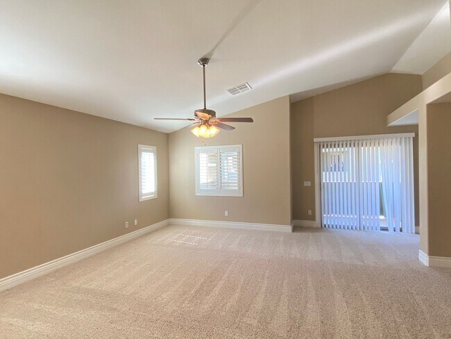 Building Photo - 95 Broken Putter Way