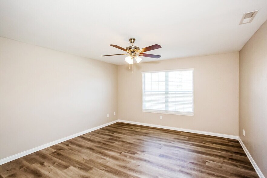 Building Photo - 6408 Matcumbe Way