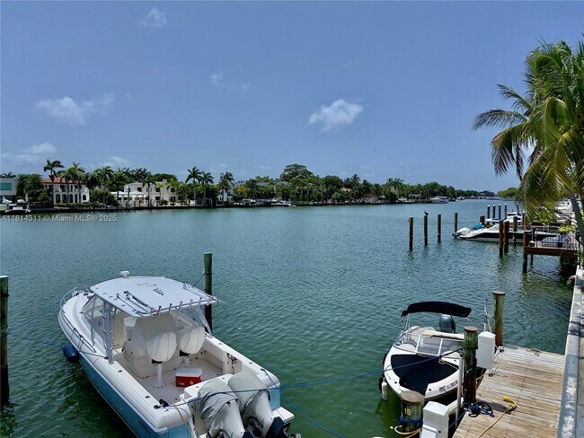 Building Photo - 5600 Collins Ave