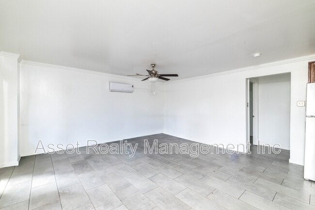 Building Photo - 4143 W Beaver Creek Dr