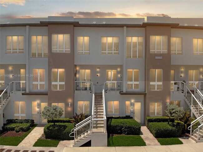 Building Photo - 10255 NW 63rd Terrace