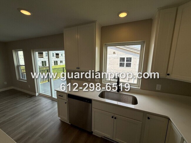 Building Photo - Luxury New Construction Townhouse Availabl...