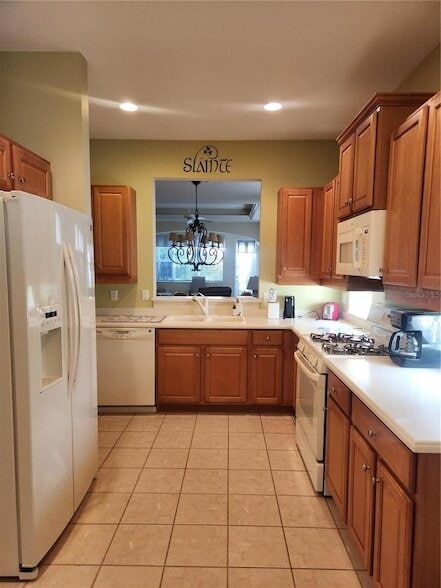 Building Photo - 6642 Tailfeather Way