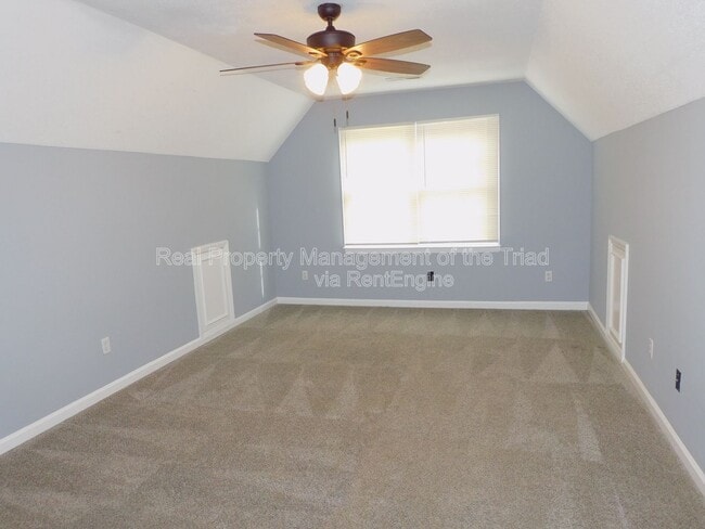 Building Photo - 5101 Mountain Ash Ct