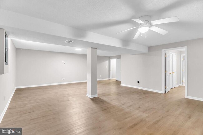 Building Photo - 3204 Lock Gate Ct
