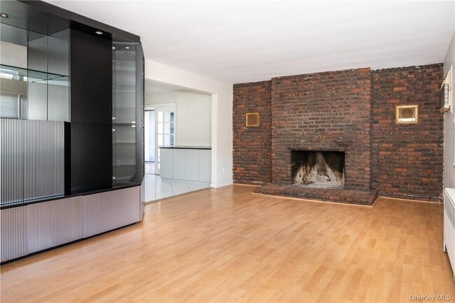 Building Photo - 89 Ridgewood Ave