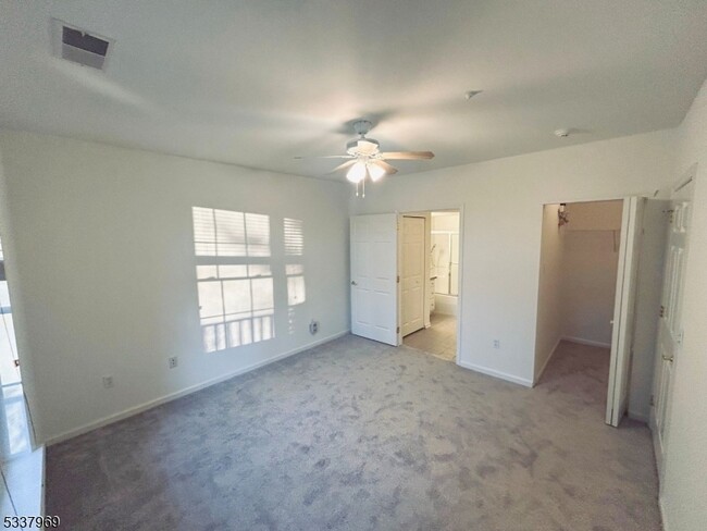 Building Photo - 1210 Hamilton Dr