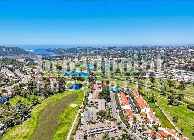 Building Photo - 2507 Navarra Dr