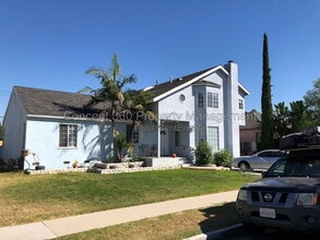 Building Photo - 4517 E Lavante St
